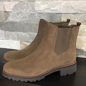 jaclyn waterproof chelsea bootie